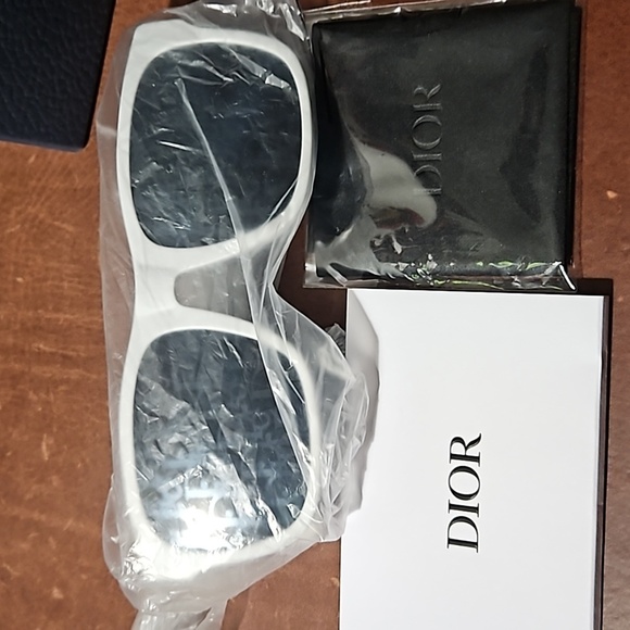 Christian Dior B23 S2F White Monogram Logo Sunglasses New in Box! - Picture 5 of 7